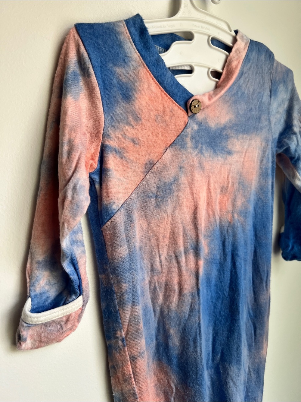 Little Bumps Goods Tie-Dye Knotted Gown 0–3 Months Blue & Pink